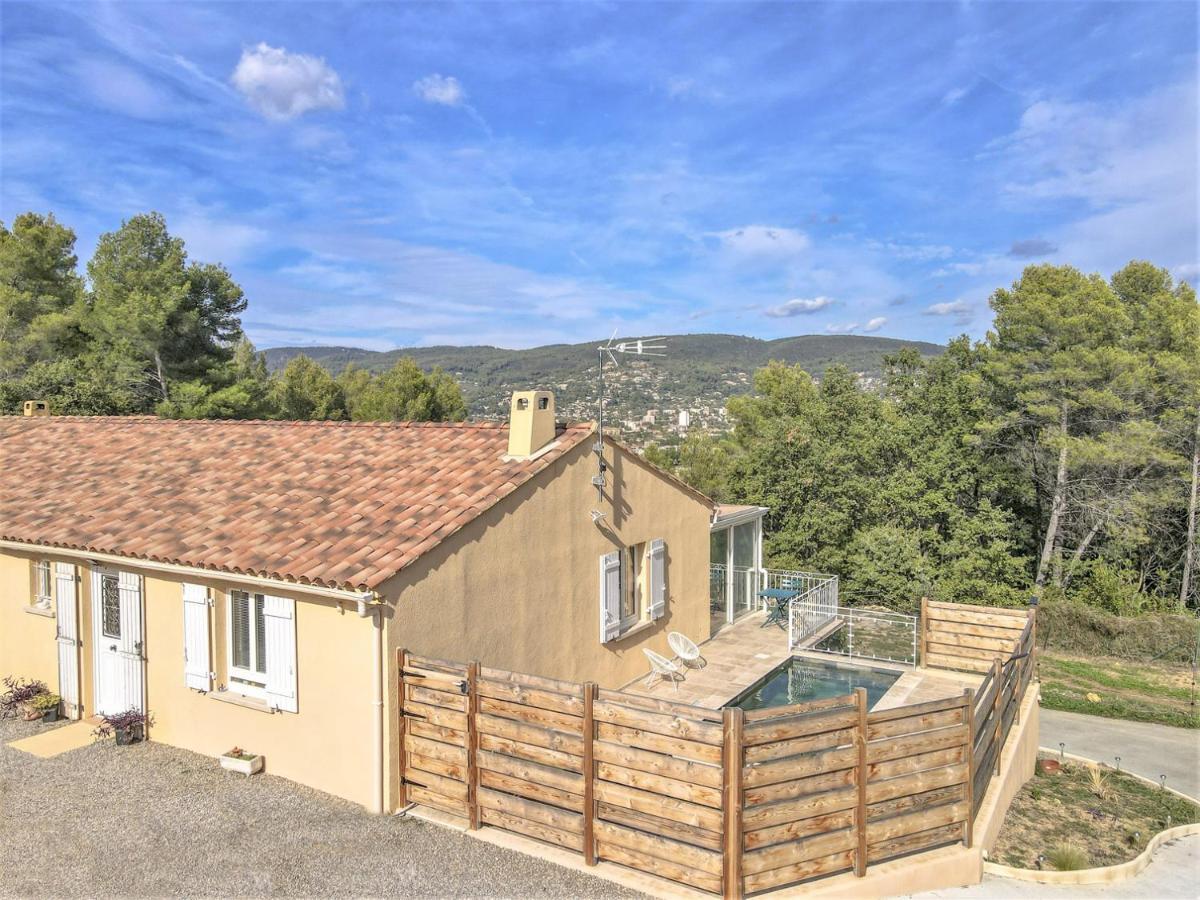 Charmante Maison Climatisee Avec Piscine Draguignan Exterior photo